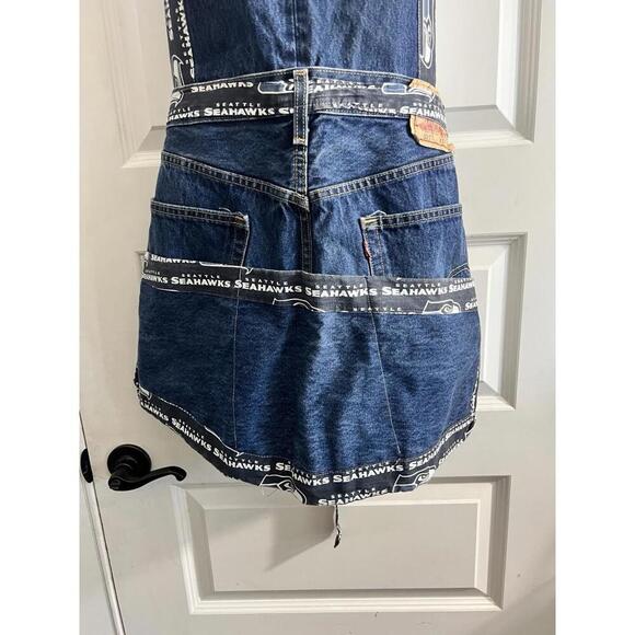 NFL Seattle Seahawks Levi’s Apron Pockets Denim Homemade Football - Picture 7 of 9